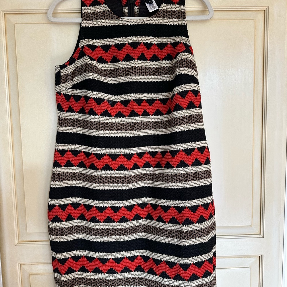 Worth Zigzag Patterned Dress in Black, Red, and Cream